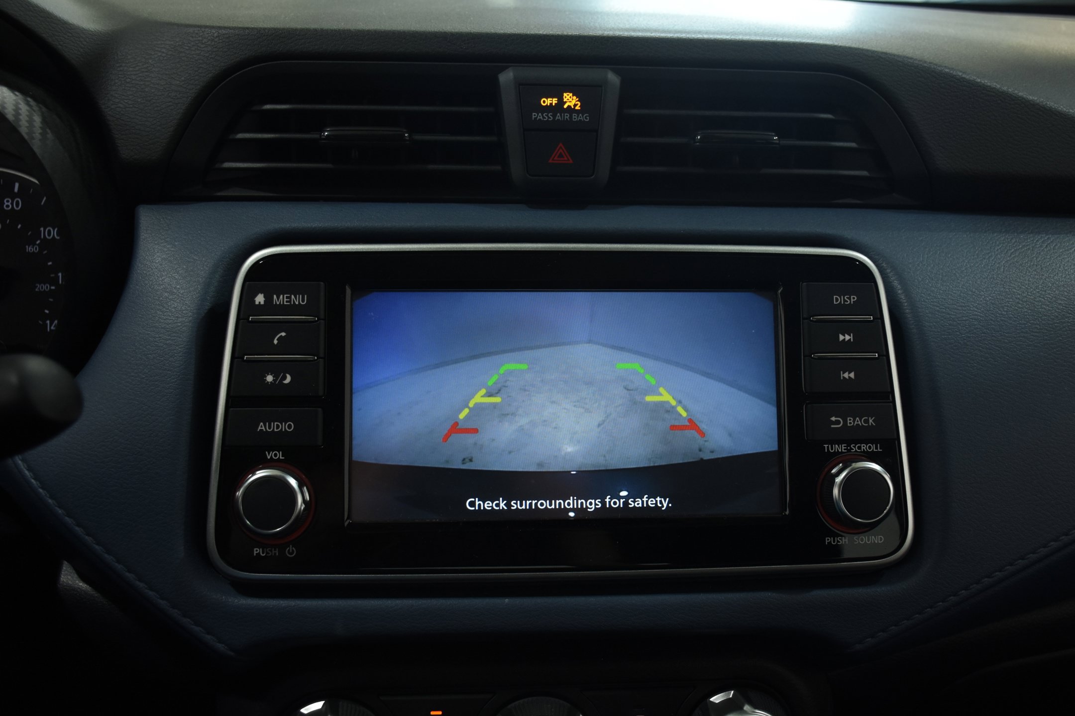 Used 2025 Nissan Versa SV FWD image 18