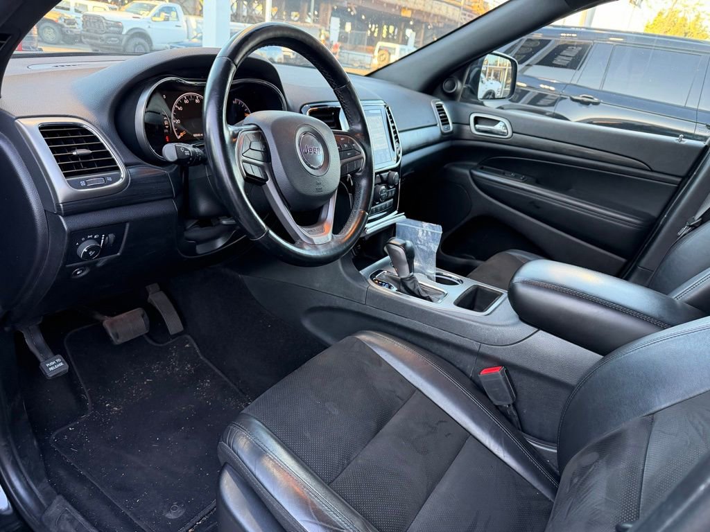 Used 2020 Jeep Grand Cherokee Altitude image 6