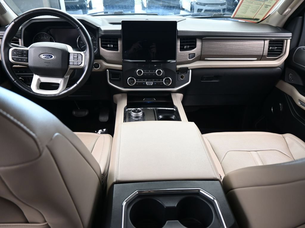 Used 2023 Ford Expedition Max Limited image 43