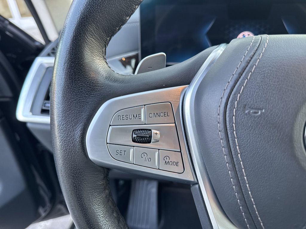 Used 2025 BMW X7 xDrive40i image 15