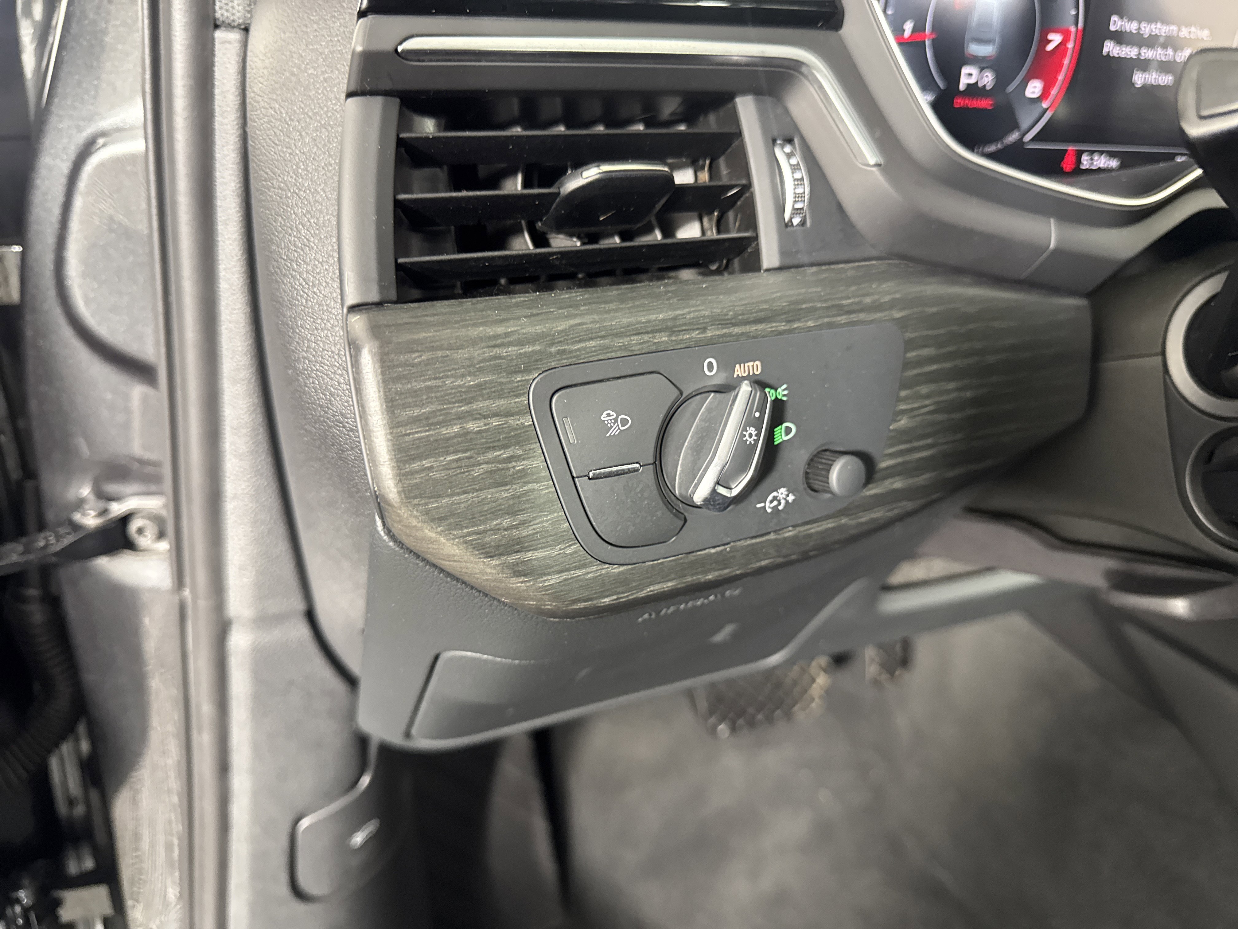 Used 2021 Audi A4 2.0T Premium Plus w/ Premium Plus Package image 31