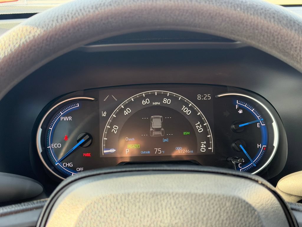 Used 2024 Toyota RAV4 LE AWD/4WD image 18