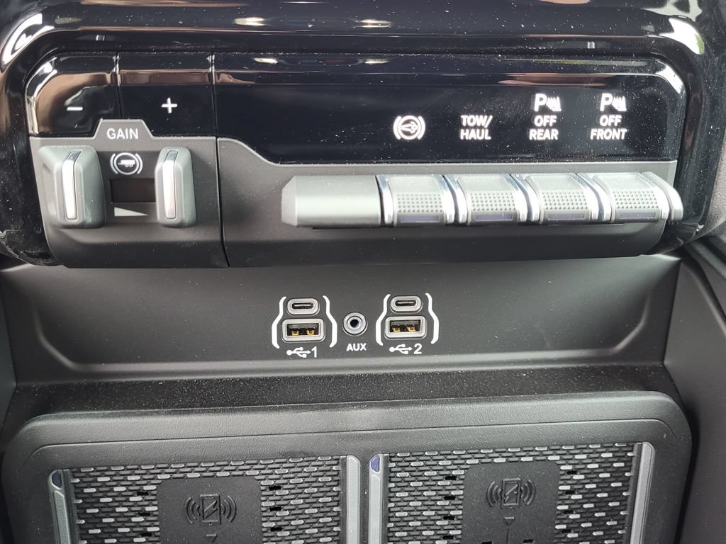 New 2026 RAM 2500 Rebel w/ Rebel Level 1 Equipment Group AWD/4WD image 20