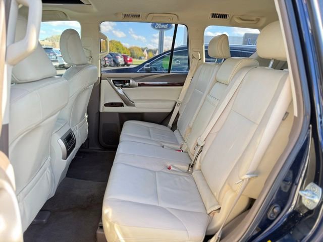 Used 2019 Lexus GX 460 Premium w/ Premium Package image 18