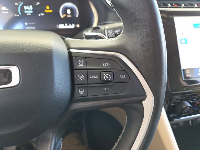 Used 2021 Jeep Grand Cherokee L Limited AWD/4WD image 7