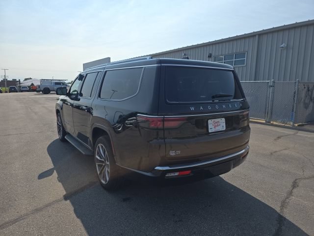 Used 2024 Jeep Wagoneer L Series II w/ Convenience Group I AWD/4WD image 14