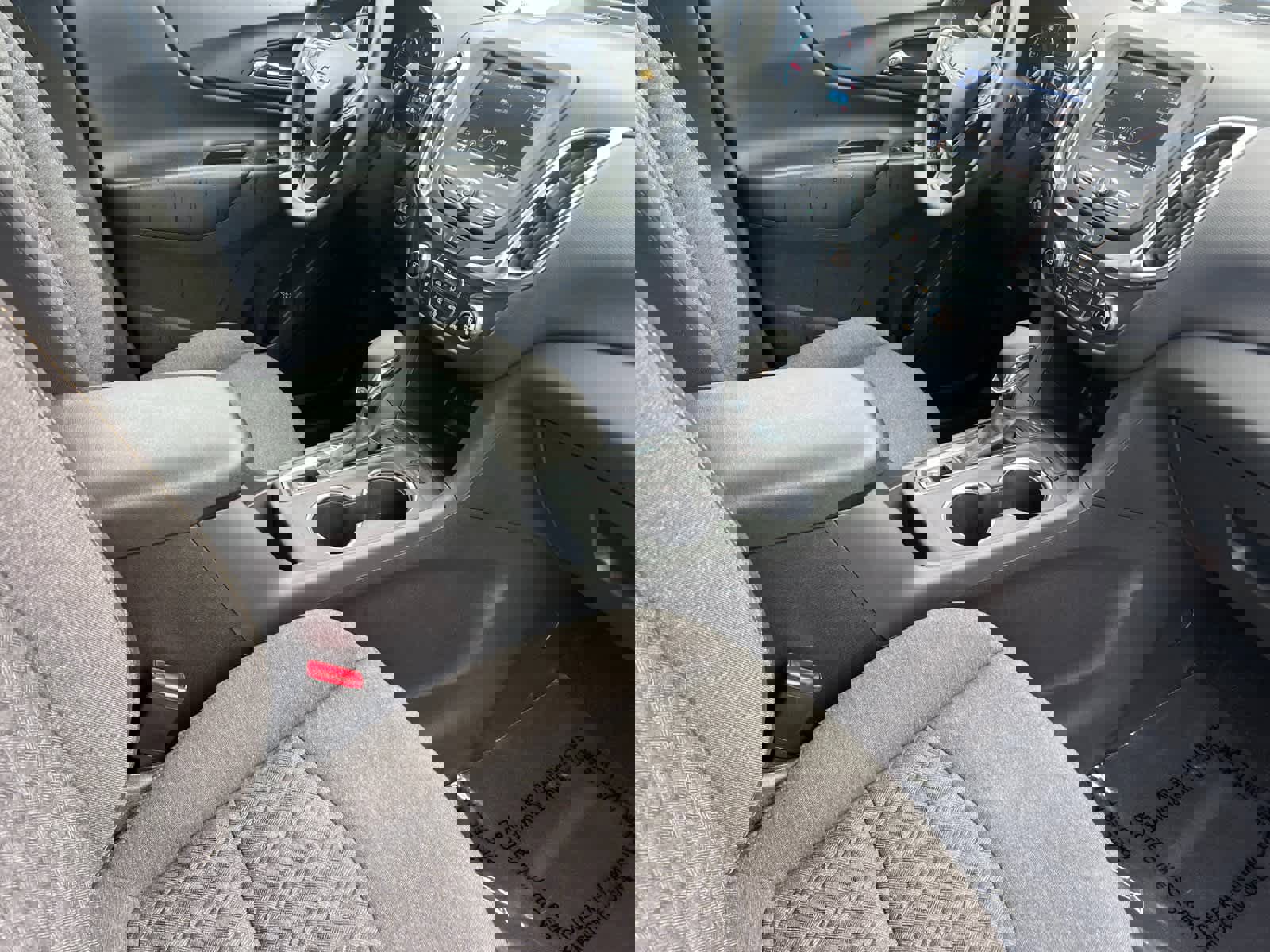 Used 2024 Chevrolet Equinox LT image 16