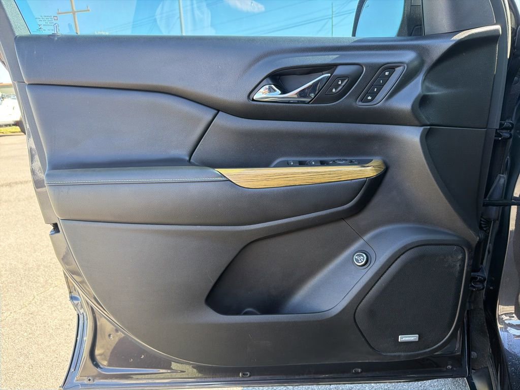 Used 2018 GMC Acadia Denali w/ Technology Package image 33