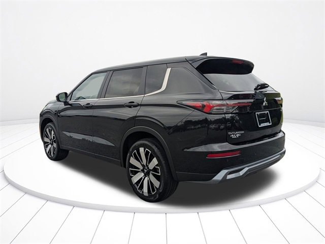 New 2025 Mitsubishi Outlander SE image 5