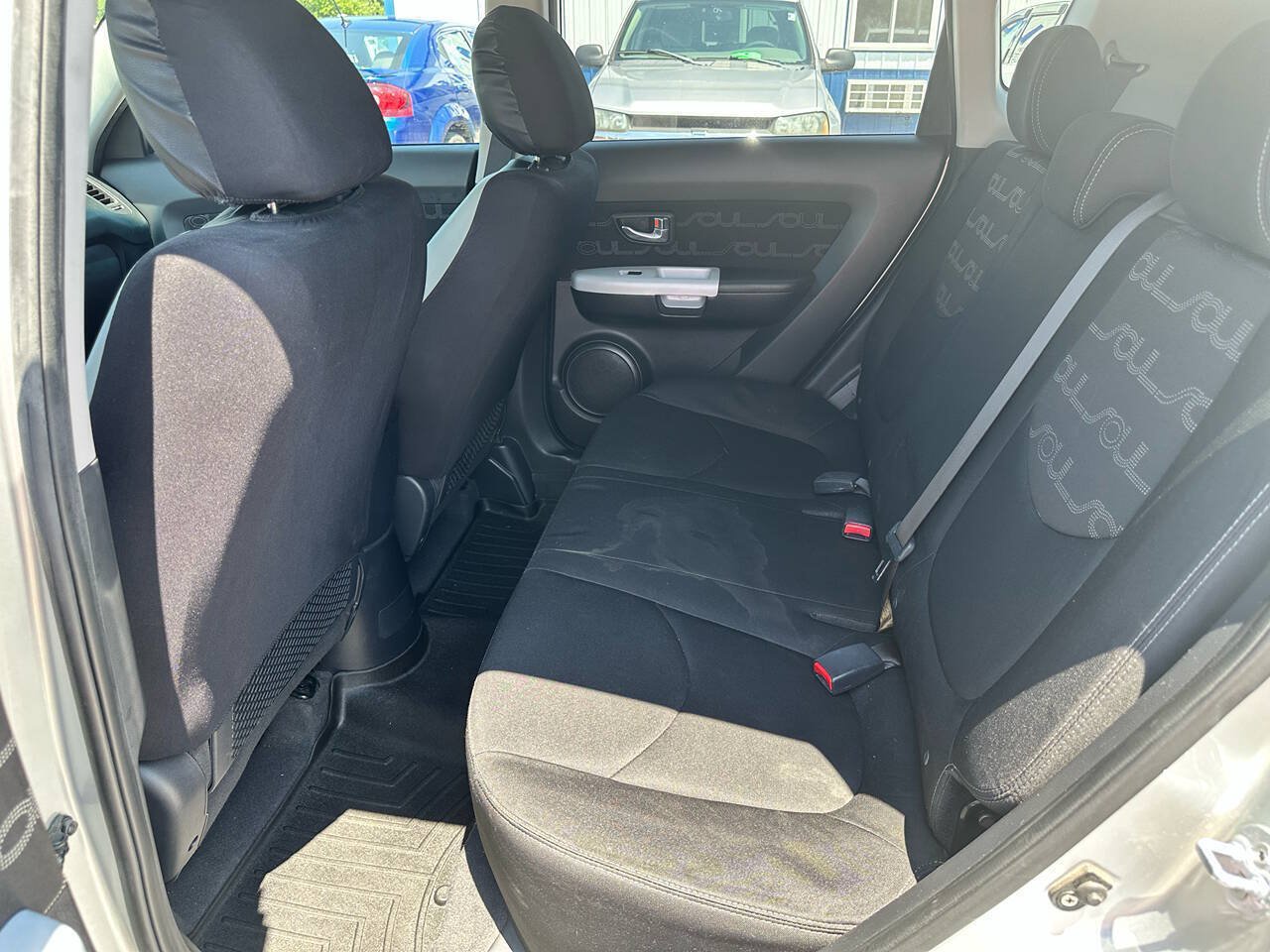 Used 2012 Kia Soul + FWD image 13