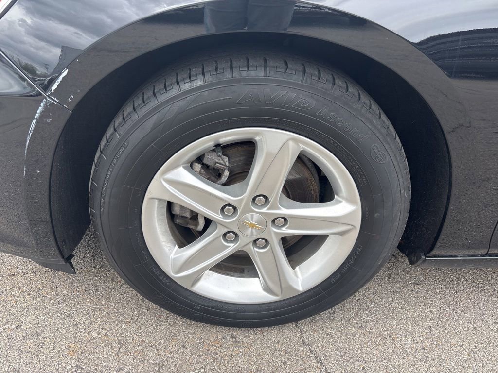 Used 2021 Chevrolet Malibu LS FWD image 11
