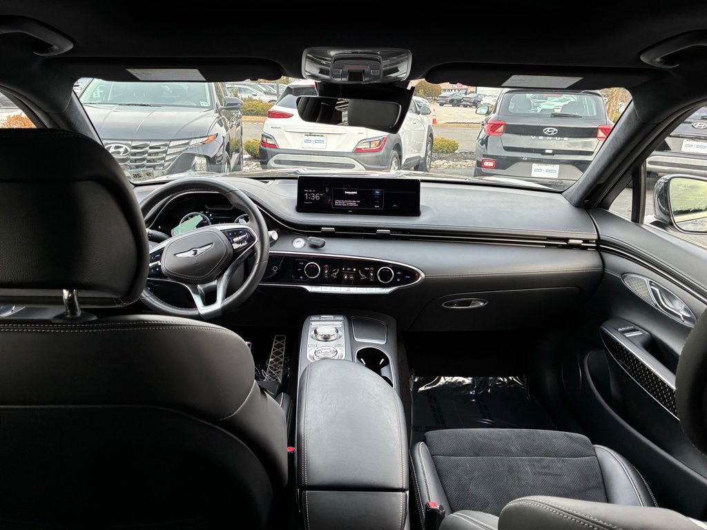 Used 2022 Genesis GV70 3.5T Sport w/ Sport Prestige Package image 16