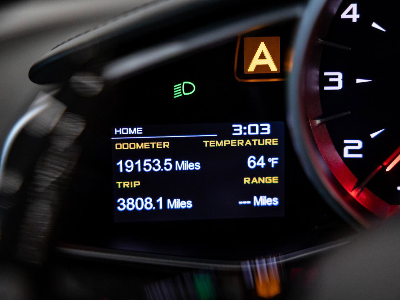 Used 2015 McLaren 650S Spider image 9