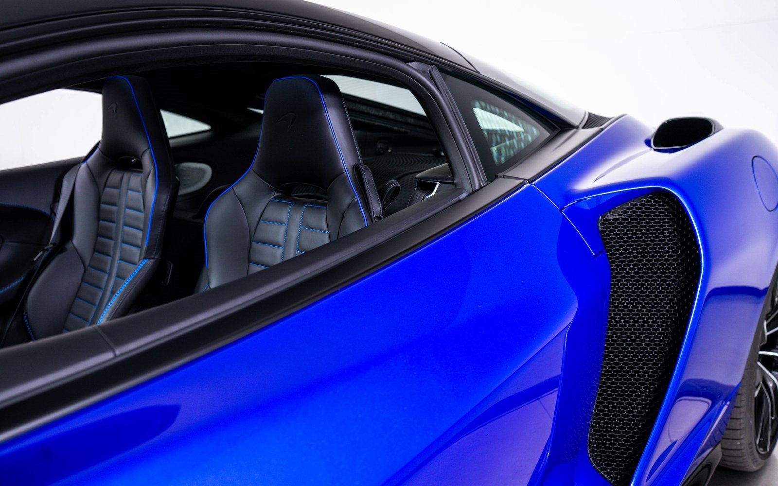 New 2025 McLaren GTS image 12