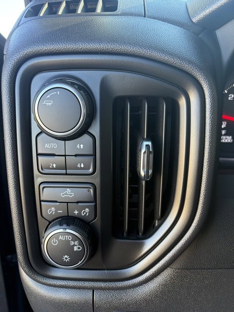 Used 2024 Chevrolet Silverado 1500 Custom Trail Boss image 28