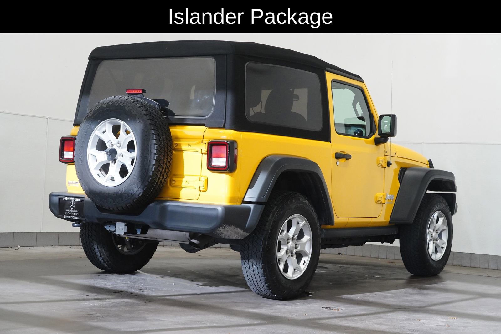 Used 2021 Jeep Wrangler Sport image 7