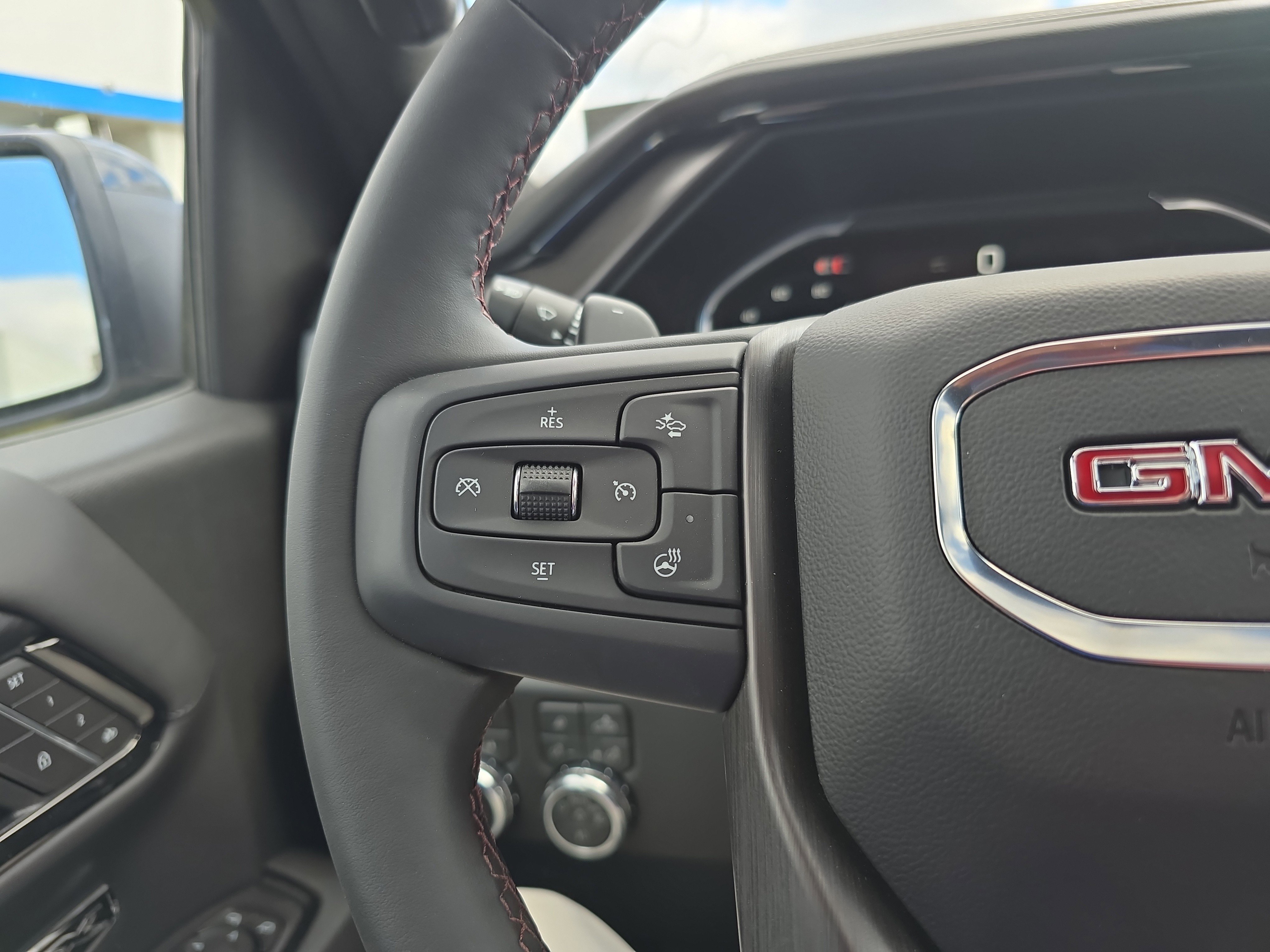 New 2026 GMC Sierra 1500 AT4X w/ LPO, Black Badging Package AWD/4WD image 23