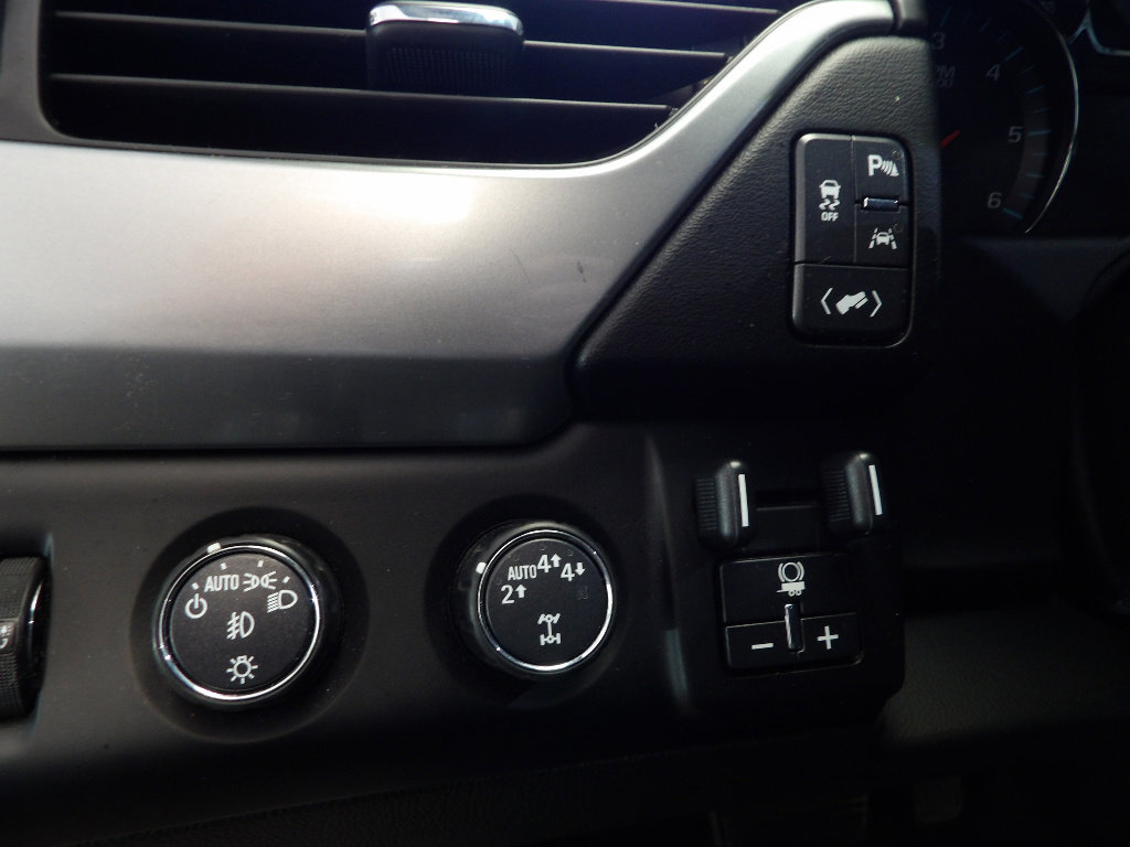 Used 2018 Chevrolet Tahoe Premier image 31