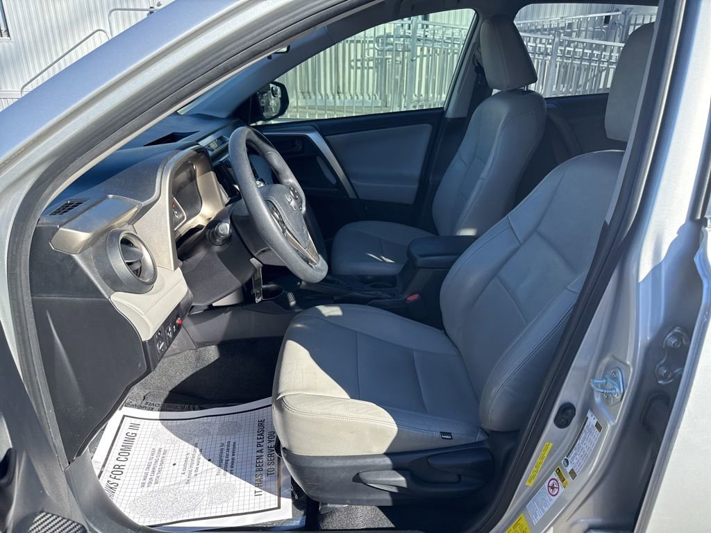 Used 2015 Toyota RAV4 LE image 17