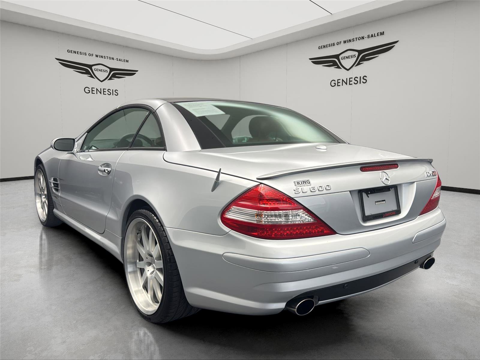 Used 2007 Mercedes-Benz SL 600 image 3
