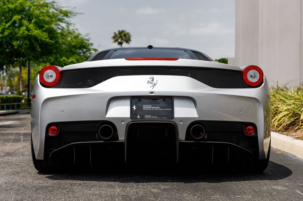 Used 2015 Ferrari 458 Speciale Coupe image 15