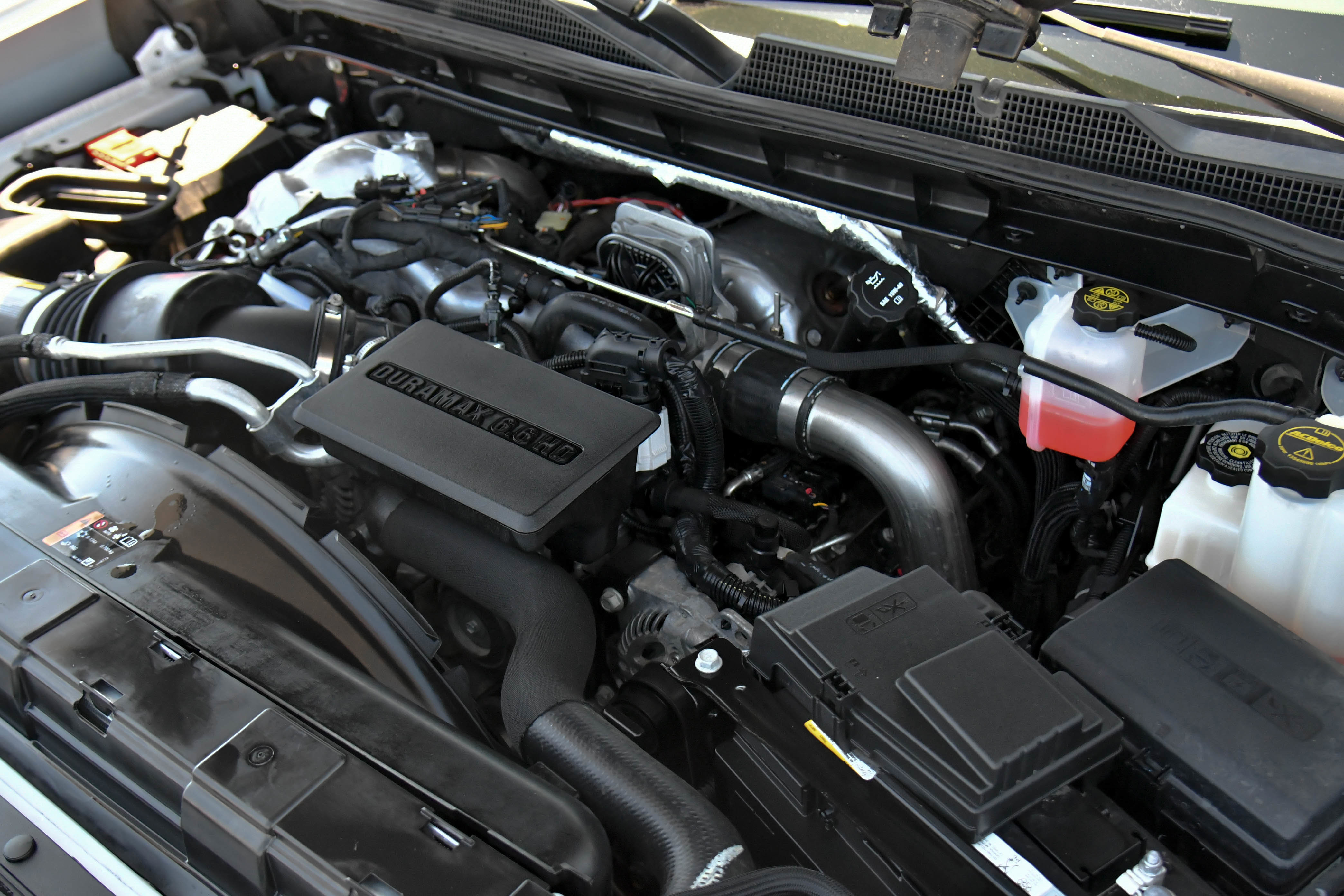 Used 2025 Chevrolet Silverado 2500 LT AWD/4WD image 50