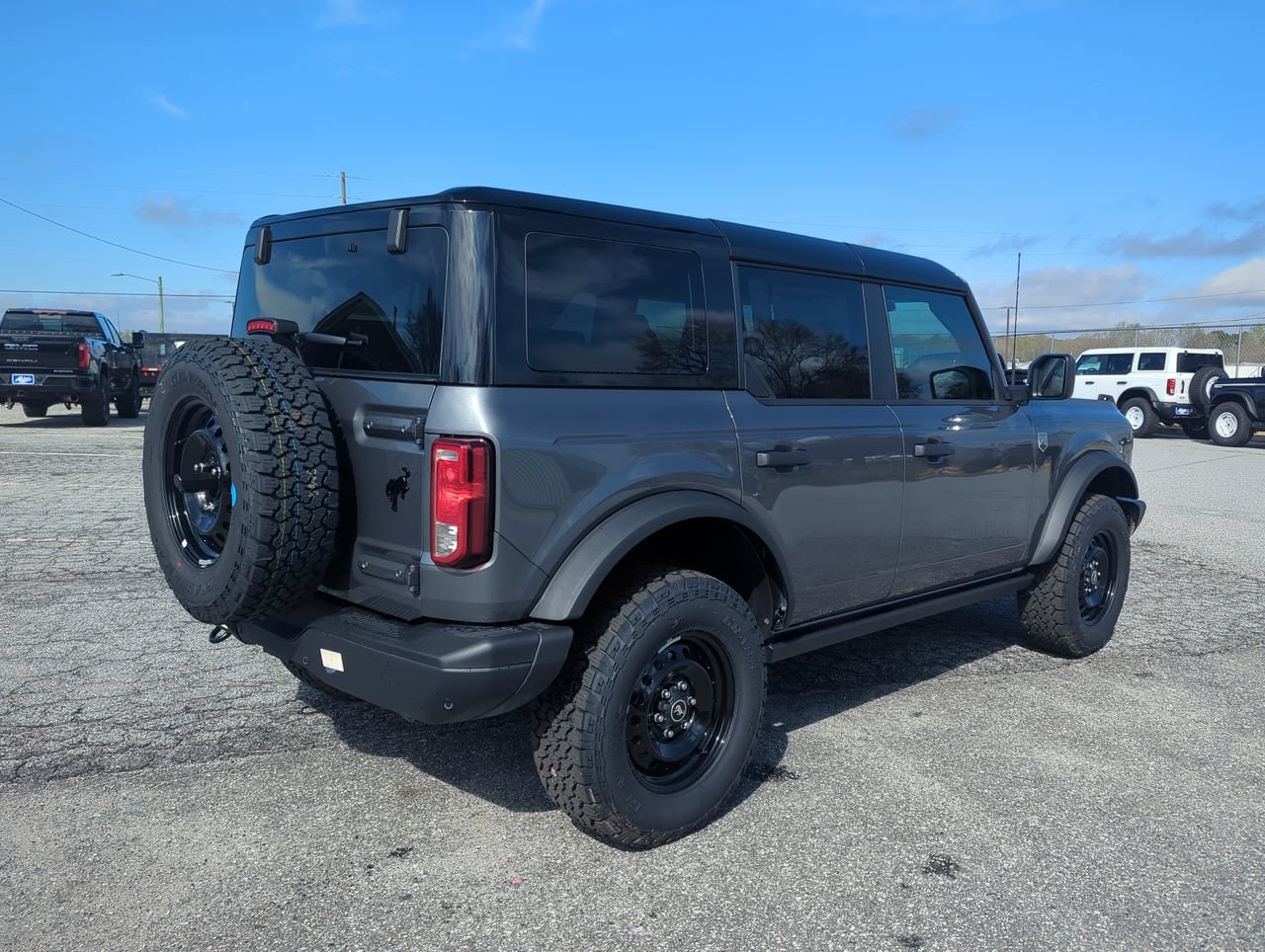 New 2026 Ford Bronco Big Bend w/ Black Diamond Package AWD/4WD image 3