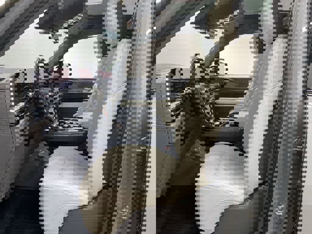 Certified 2026 Cadillac Escalade IQL Sport 1 w/ LPO, ONYX Package image 14