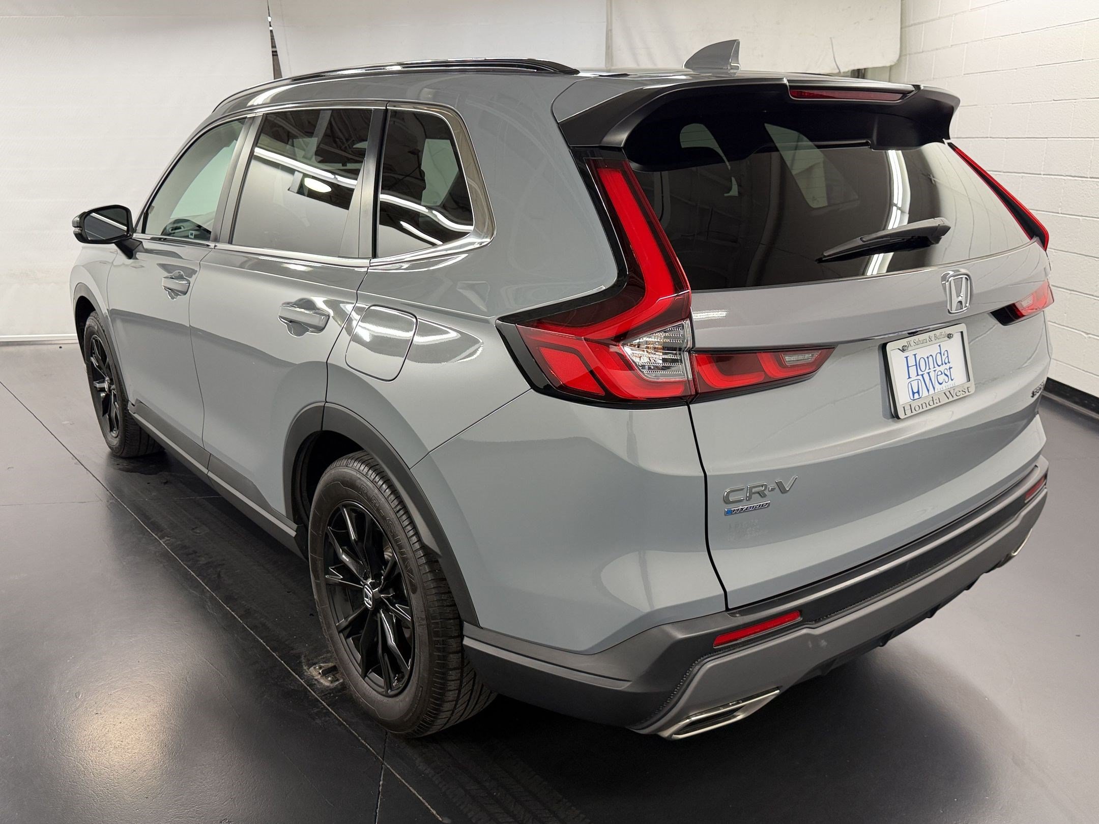 Used 2023 Honda CR-V Sport image 3