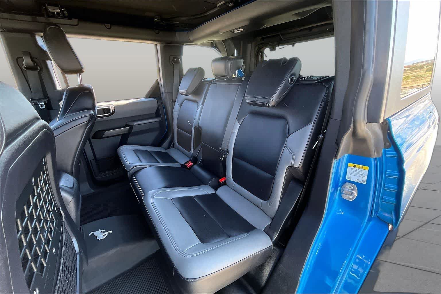 Used 2023 Ford Bronco Big Bend w/ Sasquatch Package AWD/4WD image 20