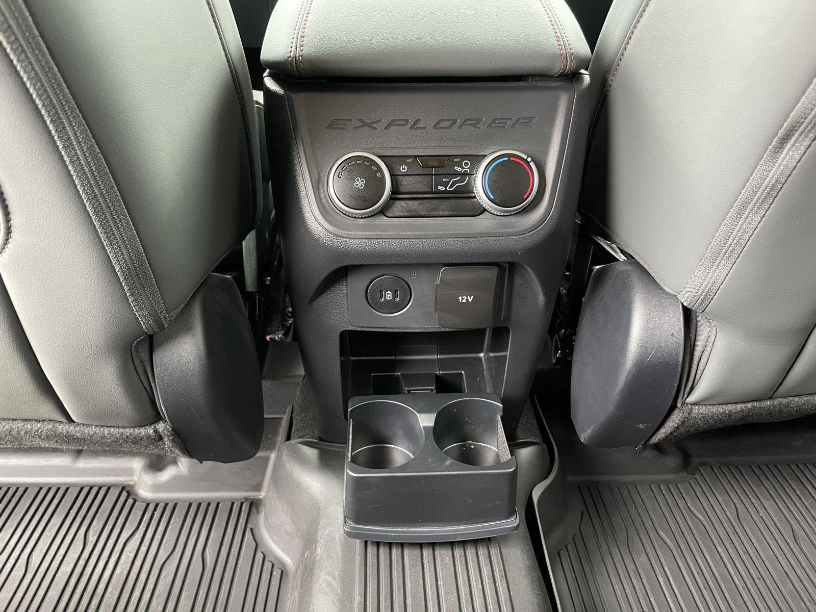 Used 2025 Ford Explorer Active w/ Active Comfort Package image 35