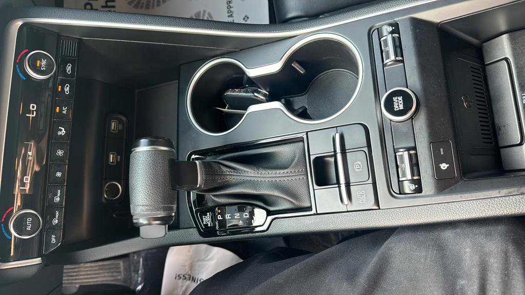 Used 2022 Kia K5 GT-Line image 13