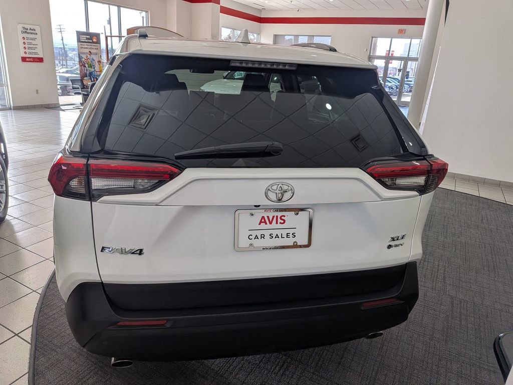 Used 2025 Toyota RAV4 XLE image 7