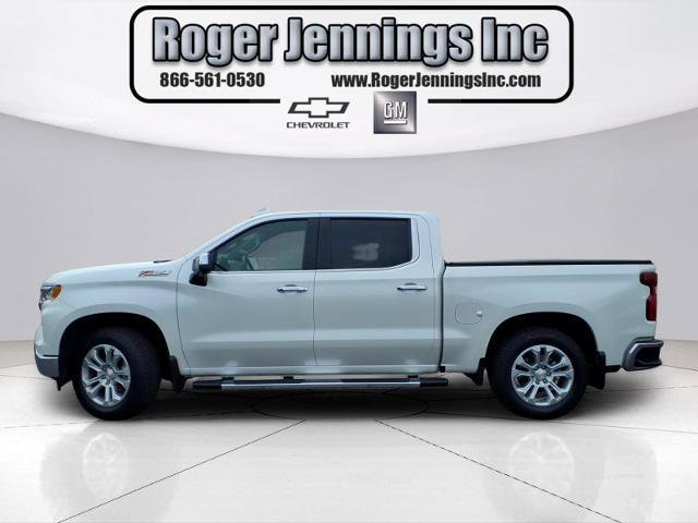 Used 2025 Chevrolet Silverado 1500 LTZ AWD/4WD image 2