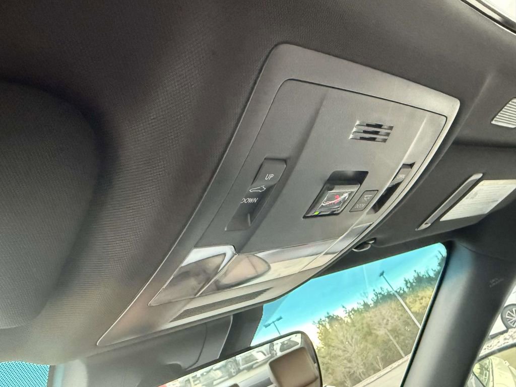 Used 2025 Lexus ES 350 Premium w/ Premium Package image 27