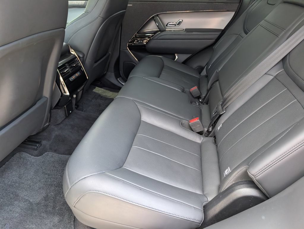 Used 2024 Land Rover Range Rover Sport SE AWD/4WD image 20