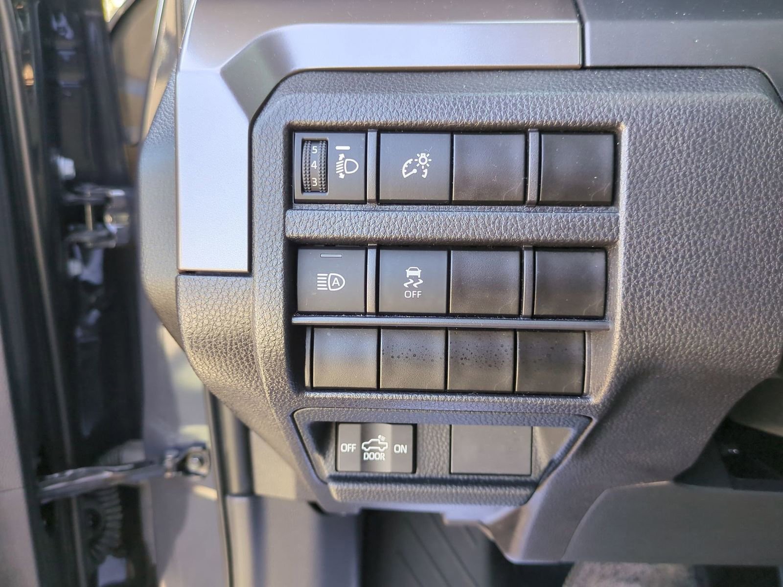 Used 2024 Toyota Tacoma SR5 image 18