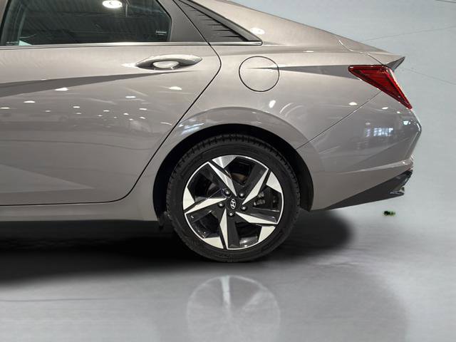 Used 2022 Hyundai Elantra SEL w/ Convenience + Premium Package image 23
