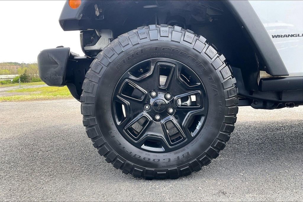 Used 2018 Jeep Wrangler Sport image 31