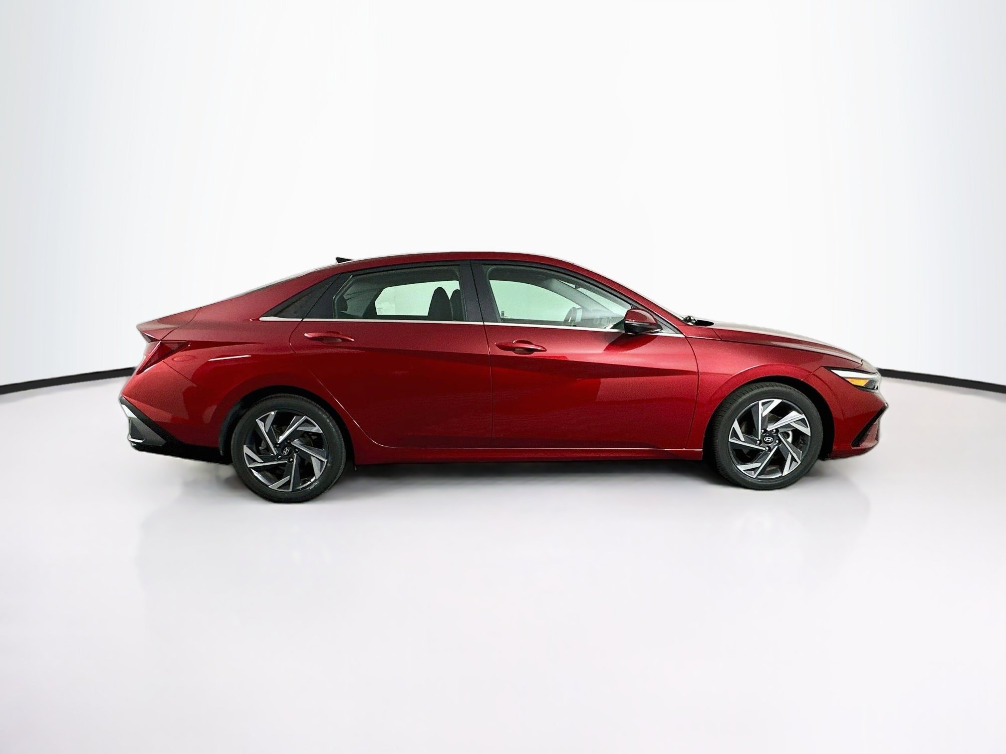 Used 2024 Hyundai Elantra Limited FWD image 10