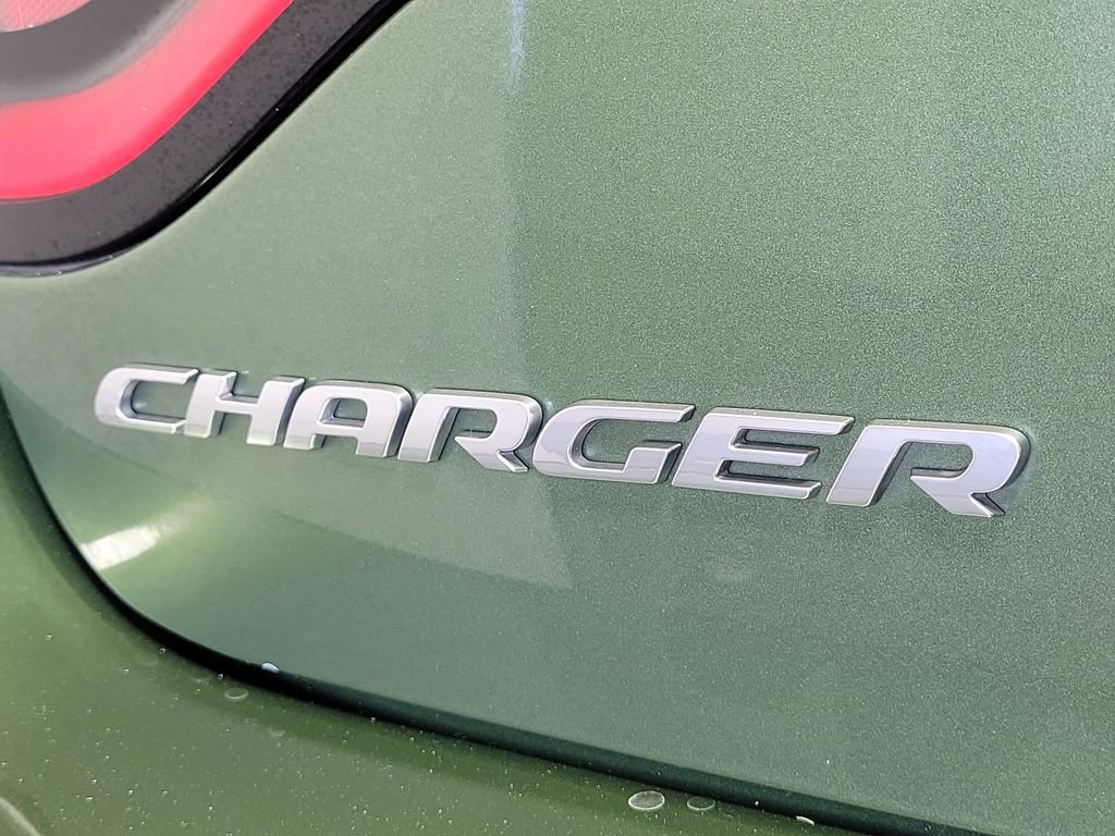 Used 2021 Dodge Charger SXT w/ Plus Group RWD image 7