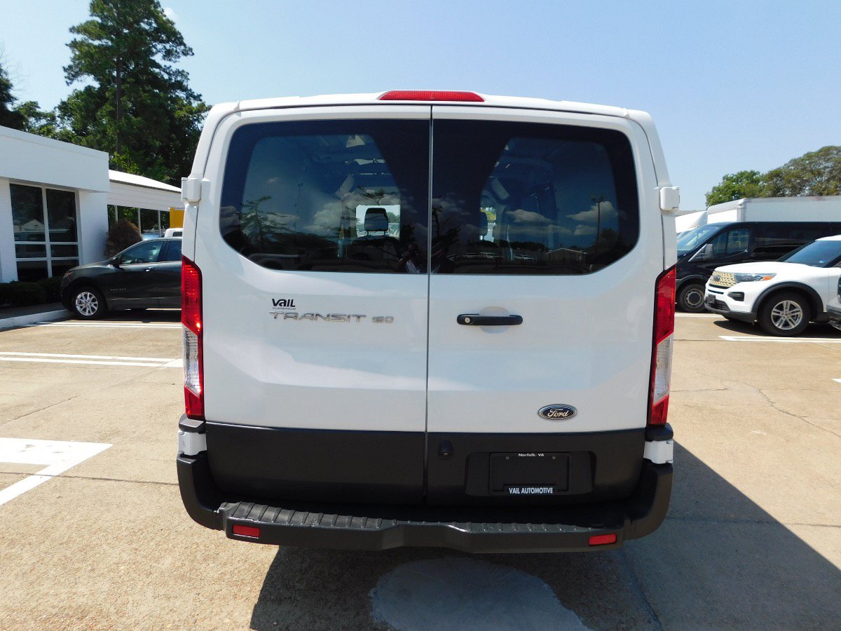 Used 2018 Ford Transit 150 130 Low Roof RWD image 3