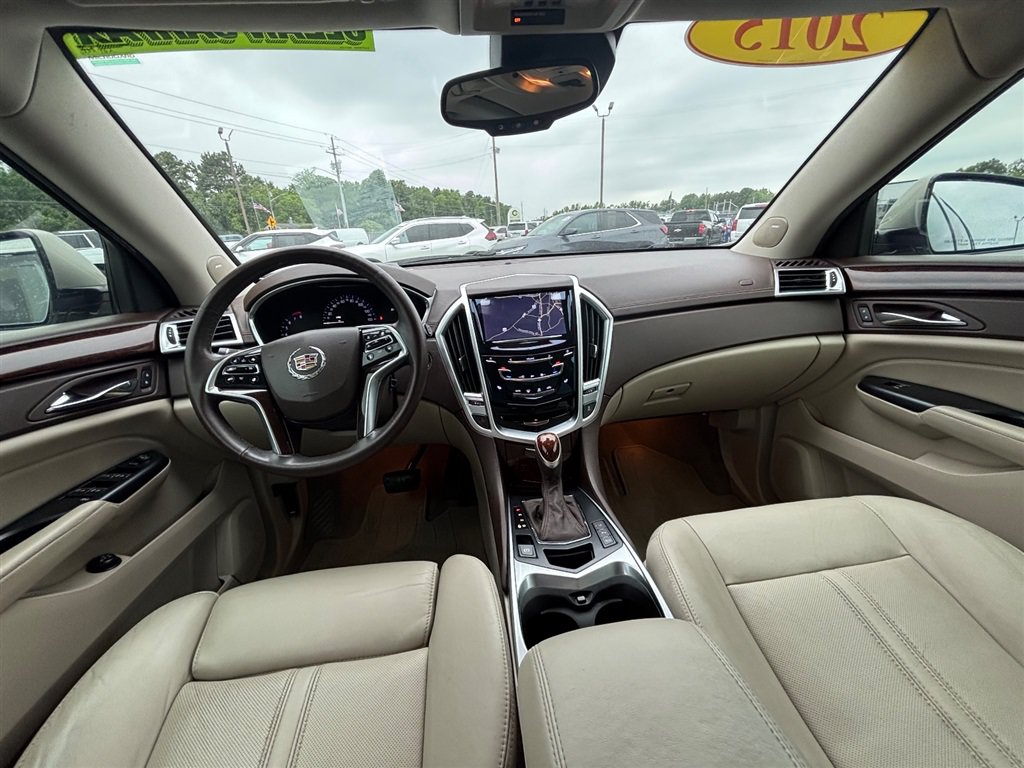 Used 2015 Cadillac SRX Luxury w/ Driver Awareness Package FWD image 17