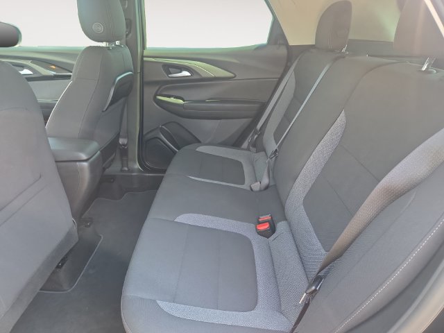 Used 2021 Chevrolet TrailBlazer LS FWD image 14