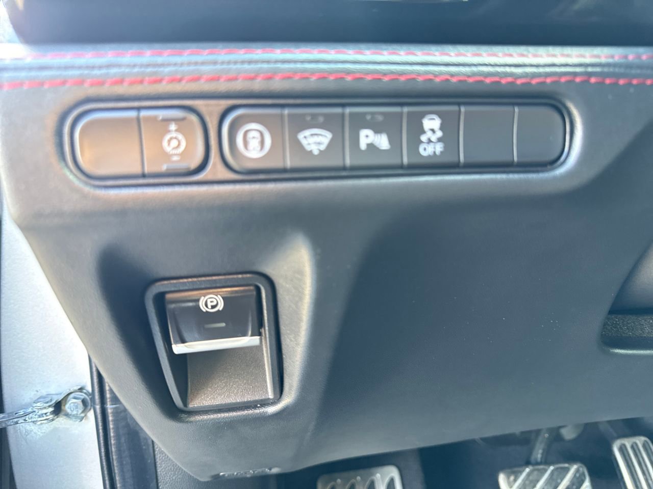 Used 2022 Acura MDX A-Spec image 17