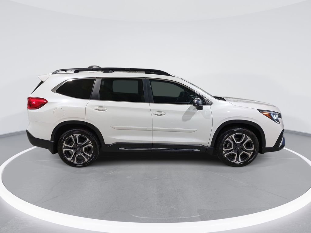 Used 2023 Subaru Ascent Limited w/ Technology Package image 4