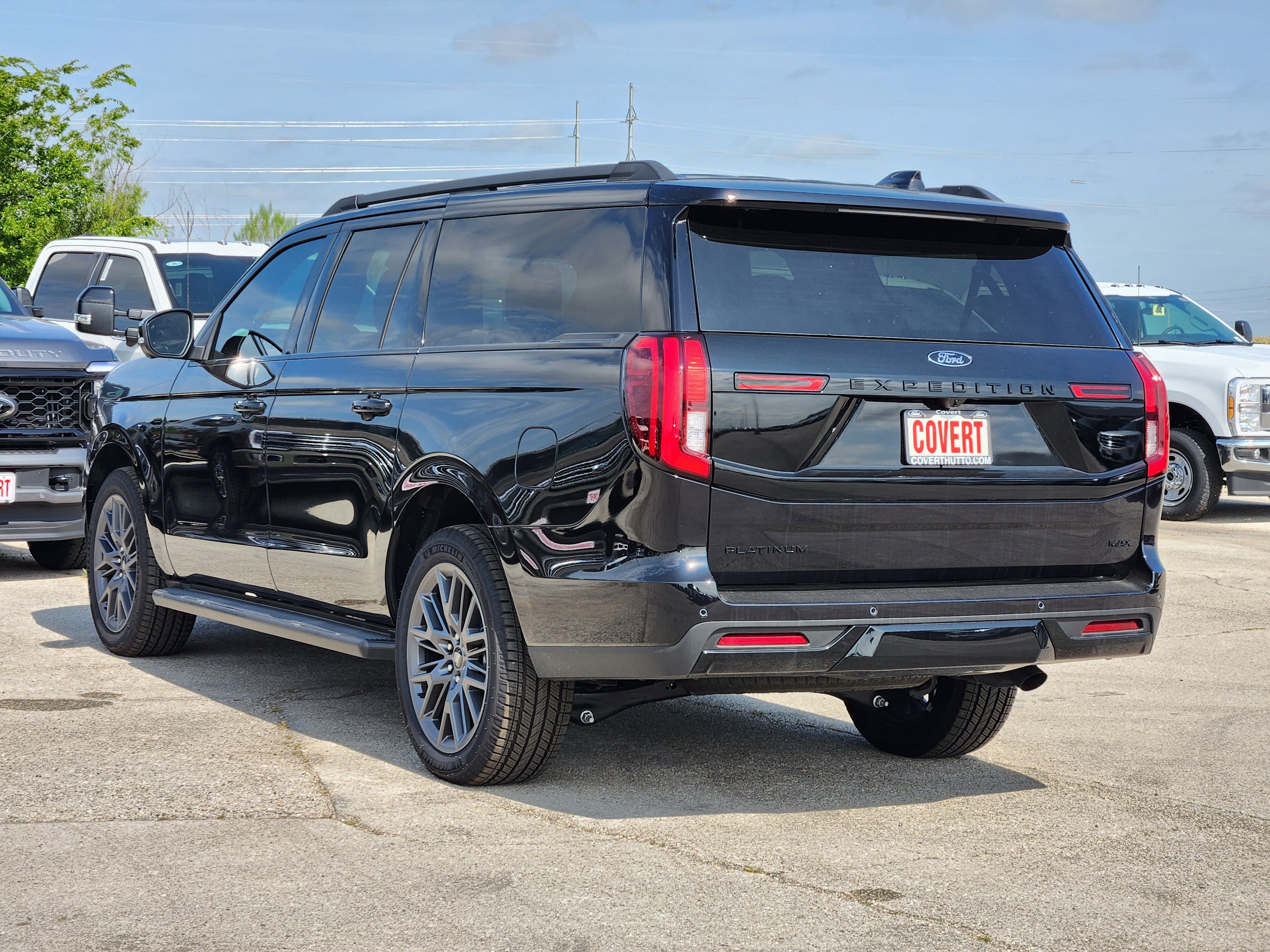 New 2026 Ford Expedition Max Platinum w/ Stealth Appearance Package AWD/4WD image 5