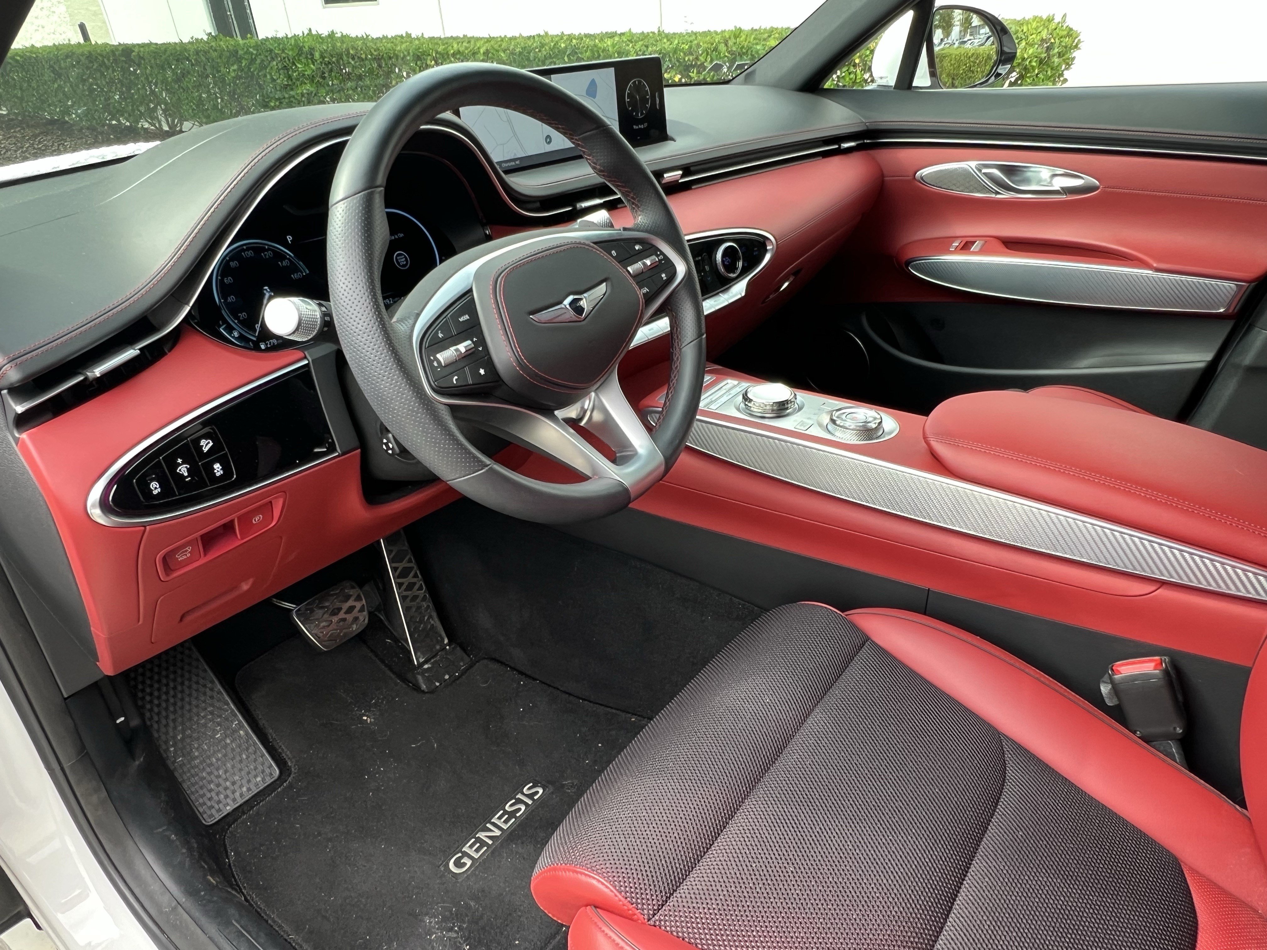 Used 2023 Genesis GV70 2.5T w/ Sport Prestige Package AWD/4WD image 17