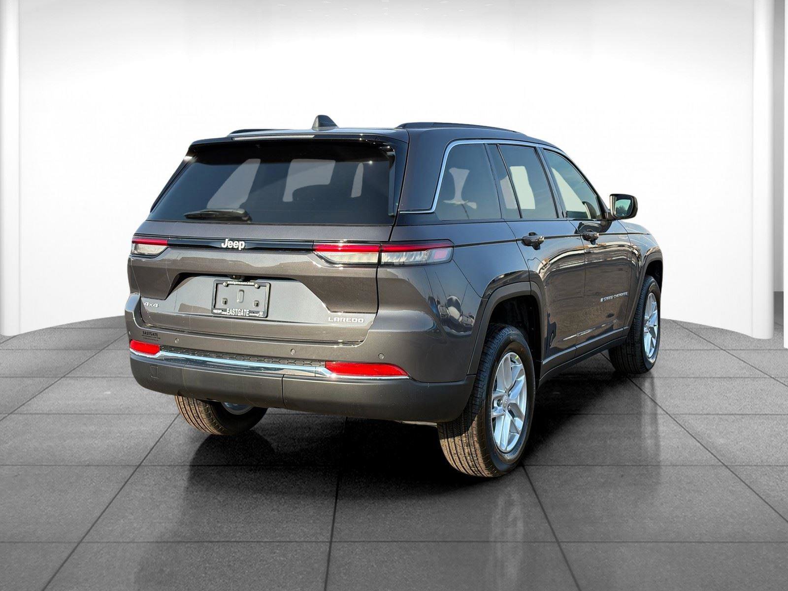 New 2026 Jeep Grand Cherokee Laredo X image 7