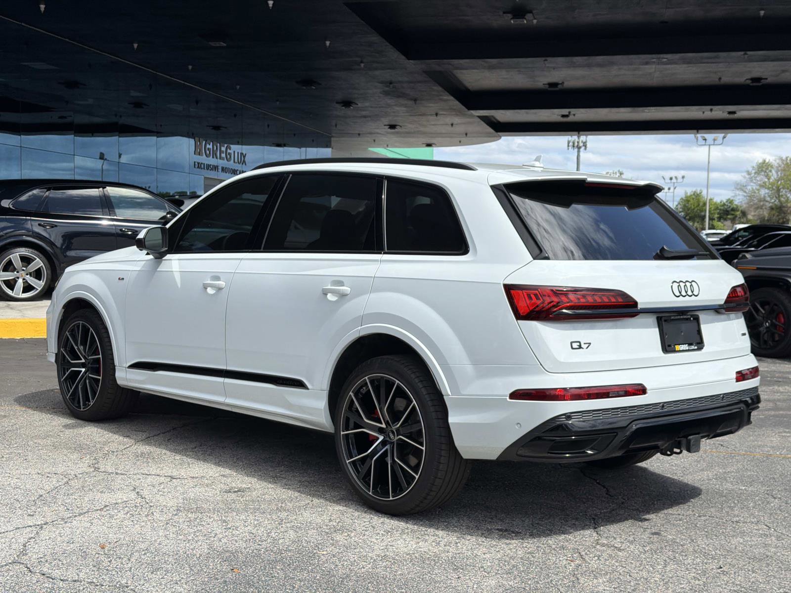 Used 2024 Audi Q7 3.0T Prestige image 5